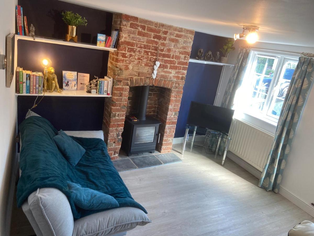 Woodbridge - Cosy Little 2-Bed Cottage المظهر الخارجي الصورة
