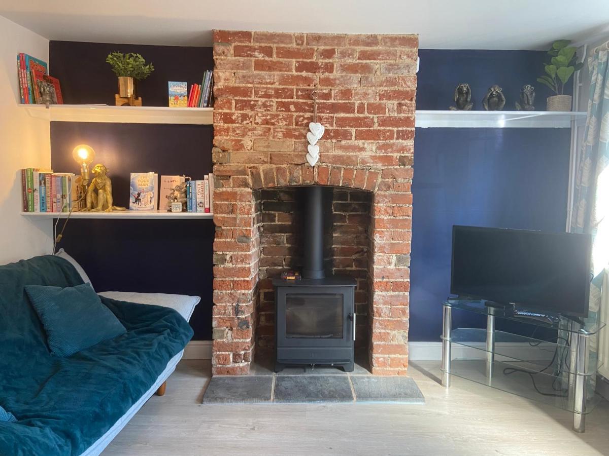 Woodbridge - Cosy Little 2-Bed Cottage المظهر الخارجي الصورة